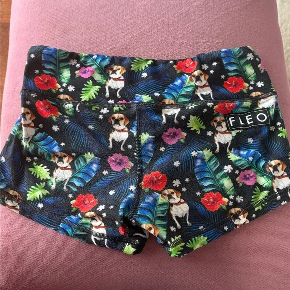 FLEO Bootie/Fitness/Crossfit Shorts Puggle Dog and Floral Design - Picture 2 of 2